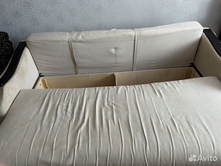 Диван книжка бу