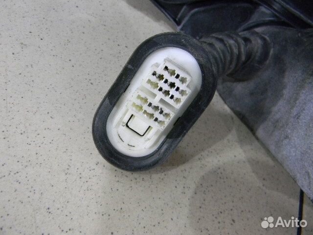 Стеклоподъемник электрический задний левый