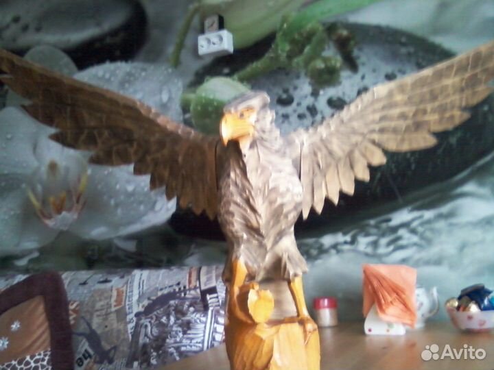 Орел деревянный ручной работы