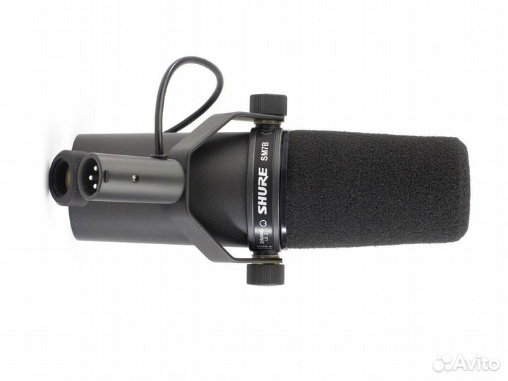 Shure SM7B студийный микрофон