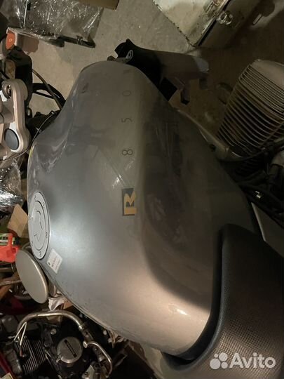 Бензобак BMW r850r