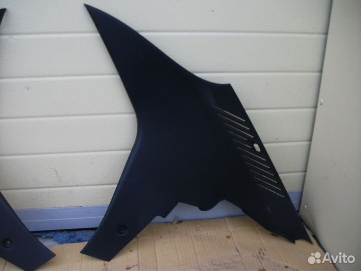 Рено Логан-пластмаса салона