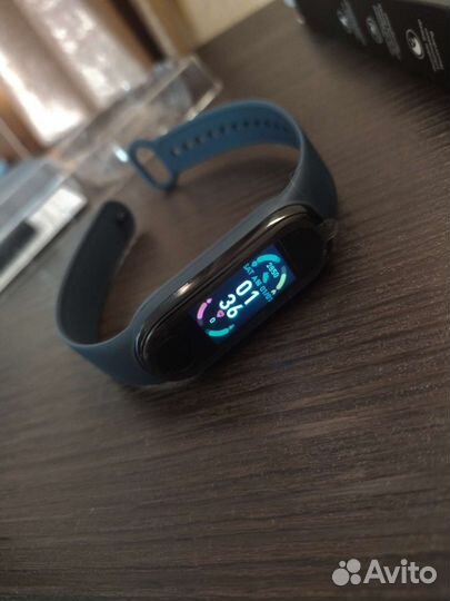 Фитнес браслет Xiaomi mi band 6
