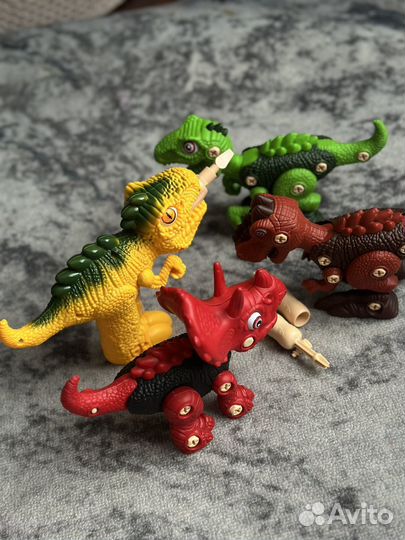 Конструктор динозавры с шуруповертом