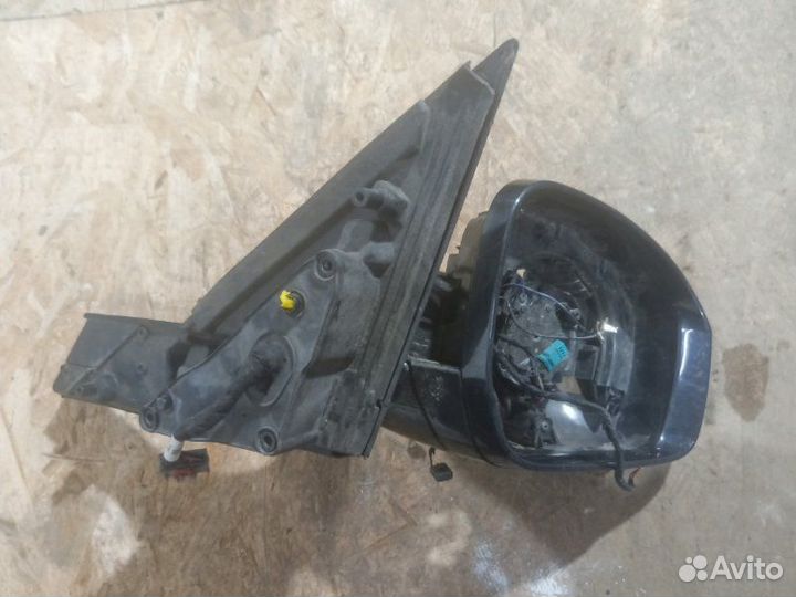 Зеркало боковое правое Land Rover Discovery 5 2018