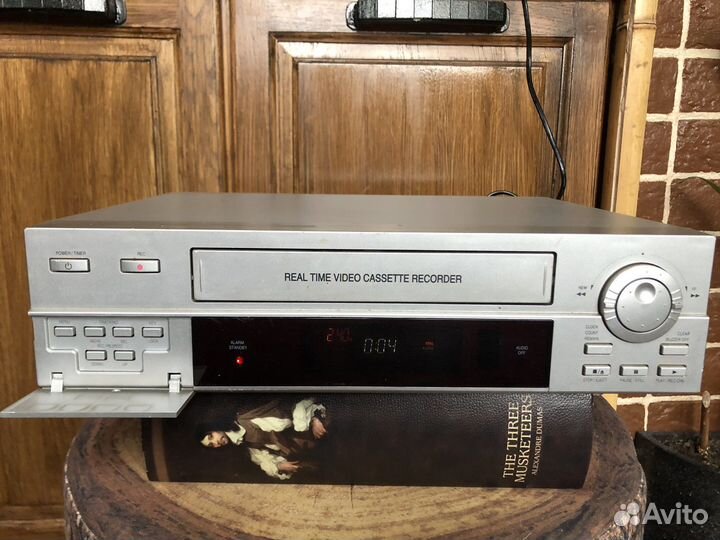 Видеомагнитофон/Кассетный видеорегистратор