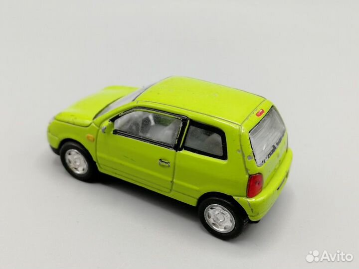 Модель Volkswagen lupo инерционная Kinsmart 1:56