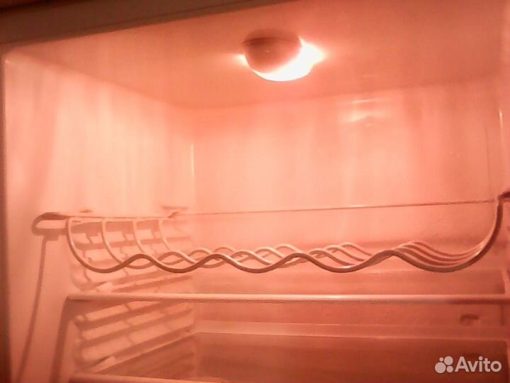 Полка для бутылок (в холодильник)