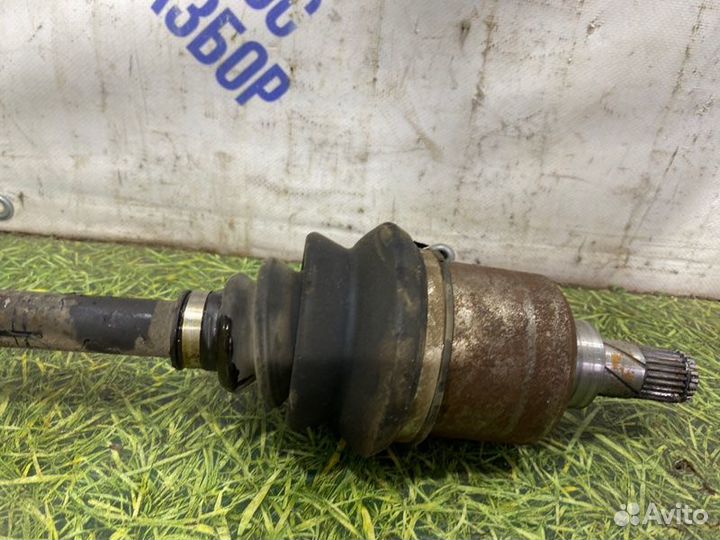 Привод передний правый Nissan Almera Classic седан