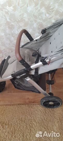 Коляска всесезонная