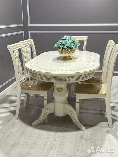 Стол обеденный со стульями