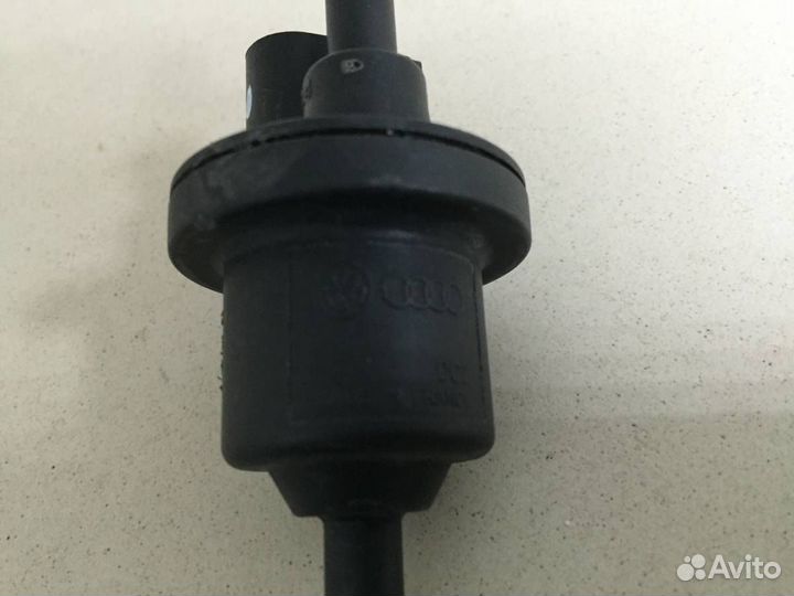 Клапан вентиляции топливного бака Volkswagen Polo