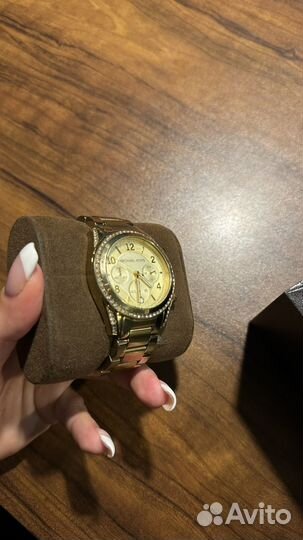 Часы michael kors женские