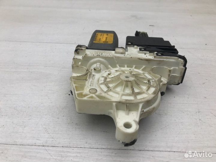 Моторчик стеклоподъемника задний правый Vw Bora