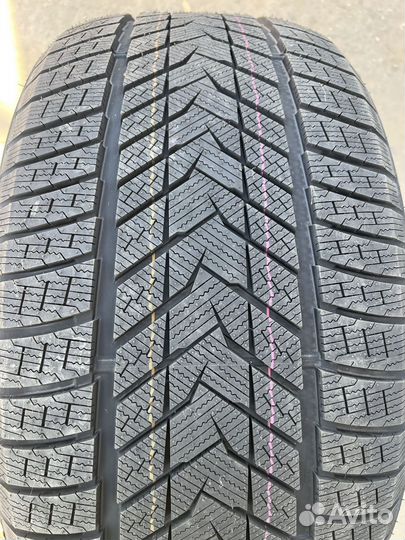 Sonix WinterXPro 999 275/50 R21 117T