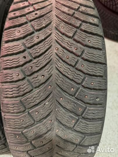 Michelin X-Ice North 4 215/55 R17 98