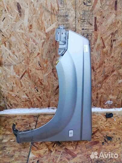 Крыло переднее левое Nissan X-Trail T30