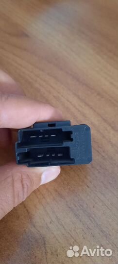 Реле обогрева сиденья