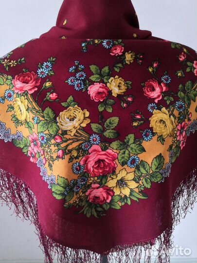 Новый павловопосадский платок