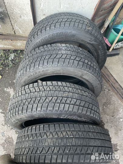 Bridgestone Blizzak DM-V3 225/60 R18 100Q
