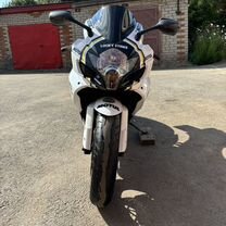 Suzuki gsxr 750