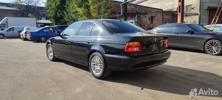 В разбор Bmw 530I Lci E39 M54B30 2002