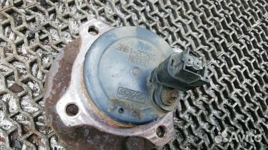 Ступица задняя левая mazda 5 1 (EEA23LZ01)