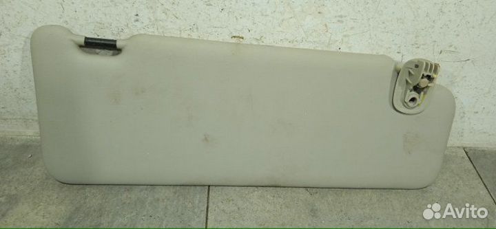 Козырек солнцезащитный правый Renault Logan седан