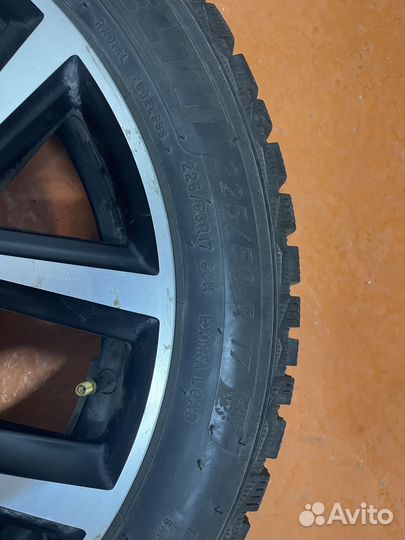 Michelin X-Ice North 4 225/50 R17 98H