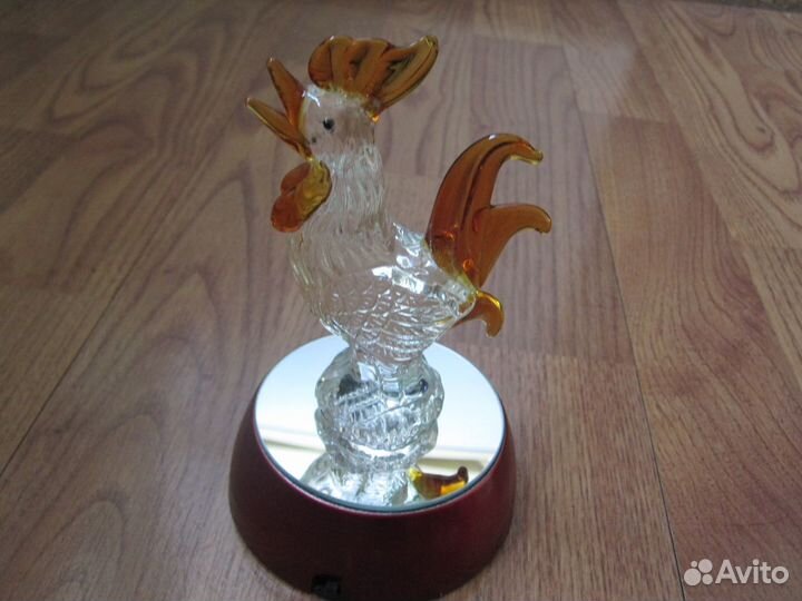 Фигурки стеклянные(собака, петух)
