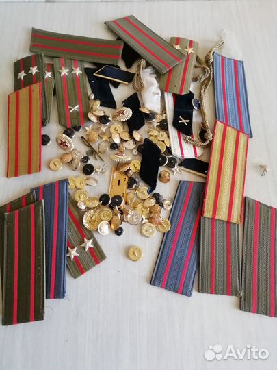 Погоны и фурнитура