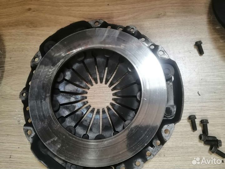 Комплект сцепления VW Passat B3 1.6, 1.8