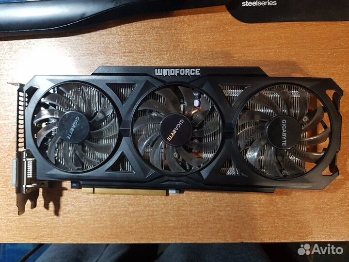 Видеокарта GeForce GTX 760 (под запчасти)