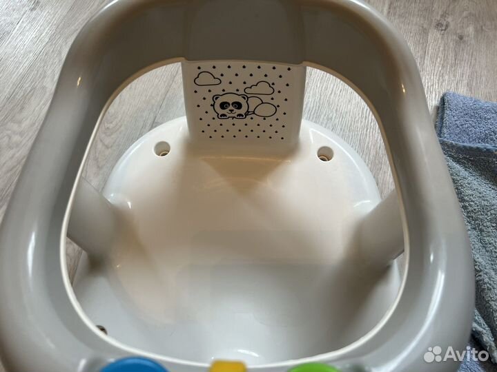 Стульчик для купания с полотенцем
