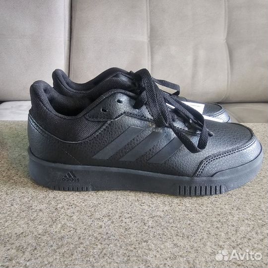 Кроссовки женские adidas 36 размер