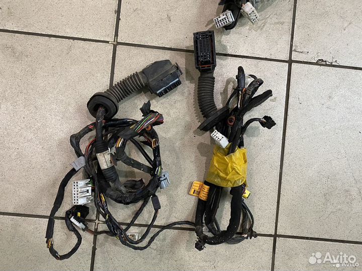 Проводка двери задняя правая Hyundai Solaris