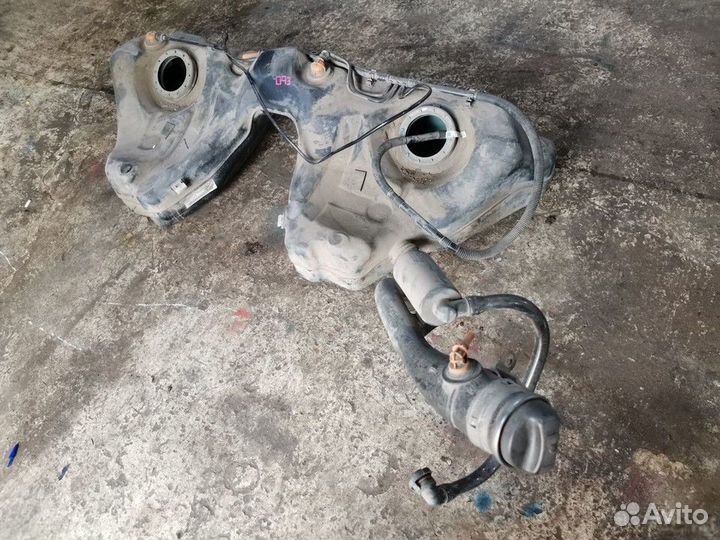 Бак топливный с горловиной (BMW 5)