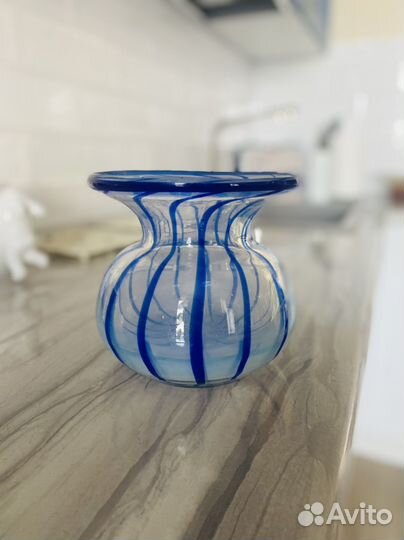 Ваза ретро опаловое стекло