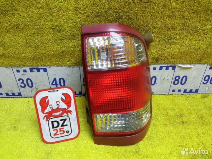 Стоп-сигнал задний правый Nissan Terrano/Terrano