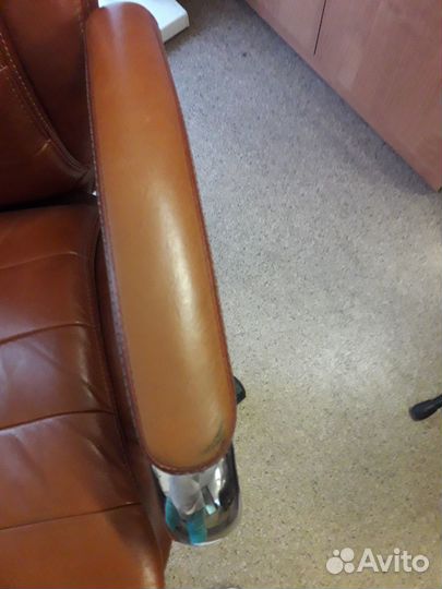 Офисное кресло руководителя (кожа)