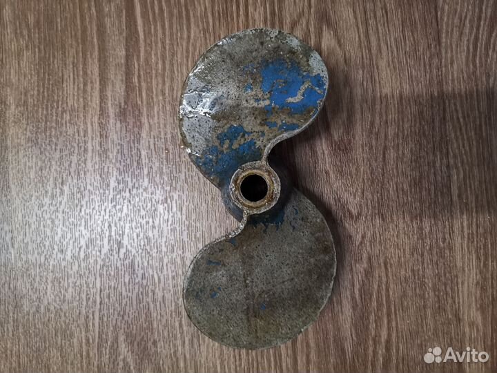 Винт для лодочного мотора