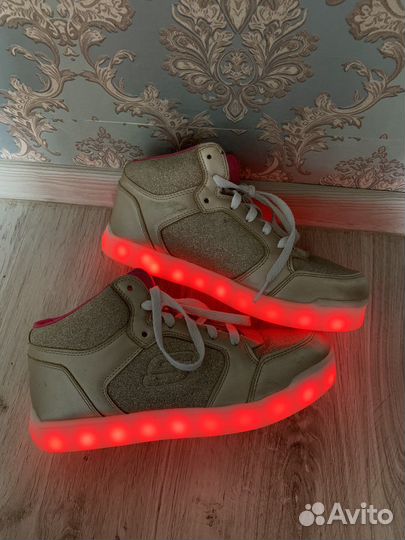 Кроссовки Skechers