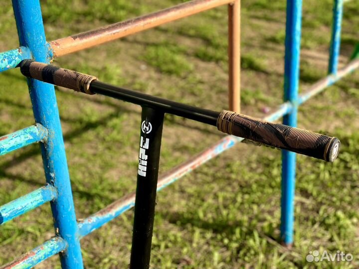 Трюковой самокат HiPE XL