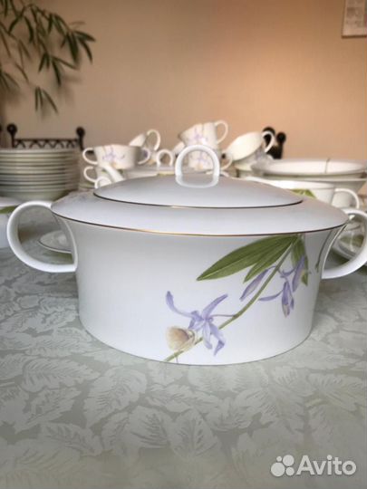 Фарфоровый сервиз