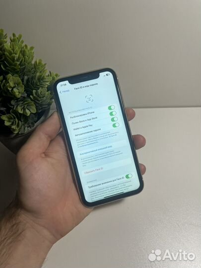 iPhone Xr, 64 ГБ