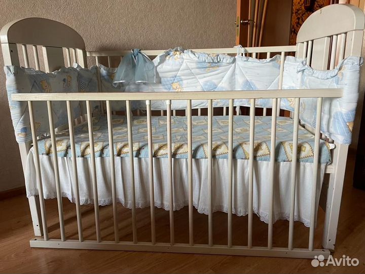 Детская кроватка