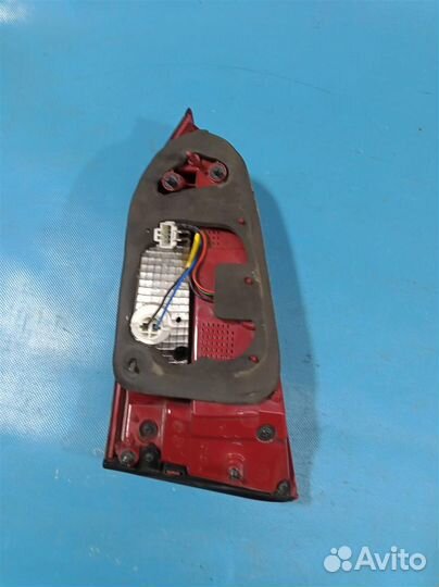 Фонарь задний внутренний левый Hyundai Santa Fe D