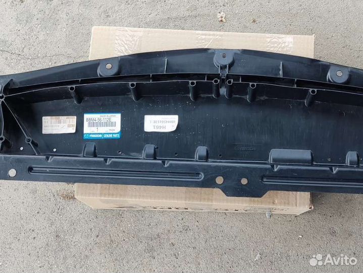 Пыльник двигателя mazda 3 BL