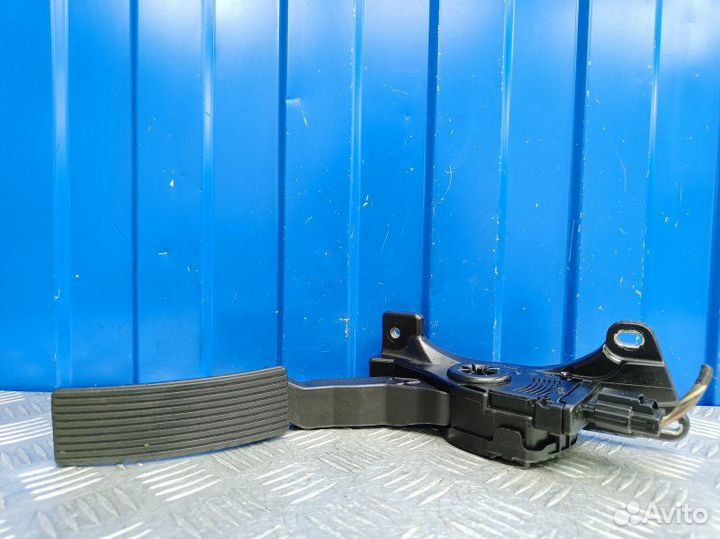 Педаль газа Jeep Grand Cherokee WK2 3.0 EXF 2011