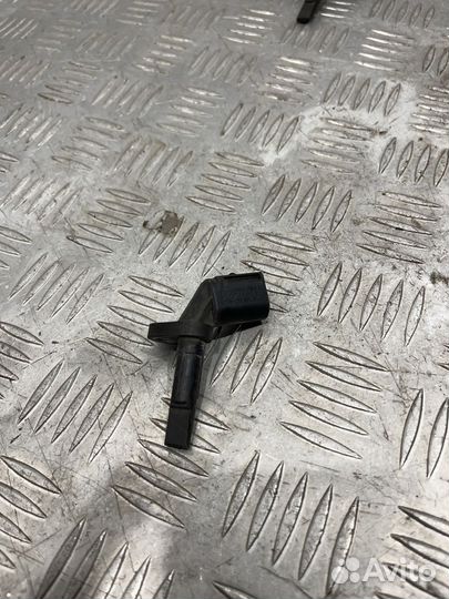 Датчик ABS Audi A4